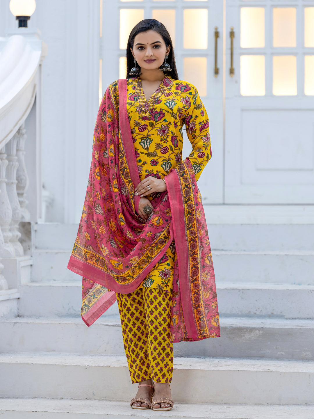 Women's Rayon Printed Kurti Pant Dupatta Set