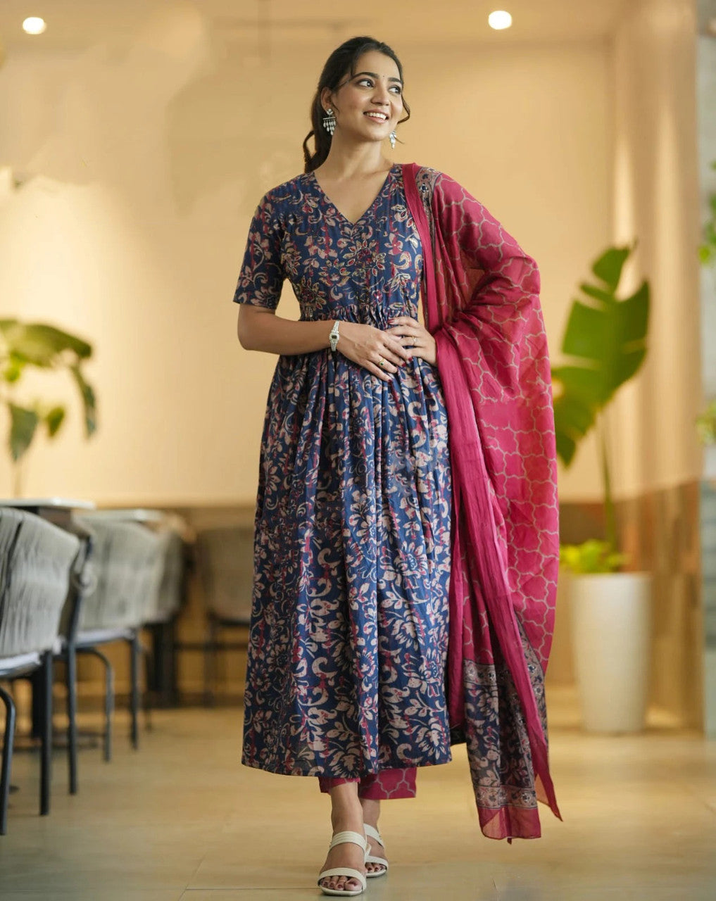 Women's Rayon Printed Kurti Pant Dupatta Set