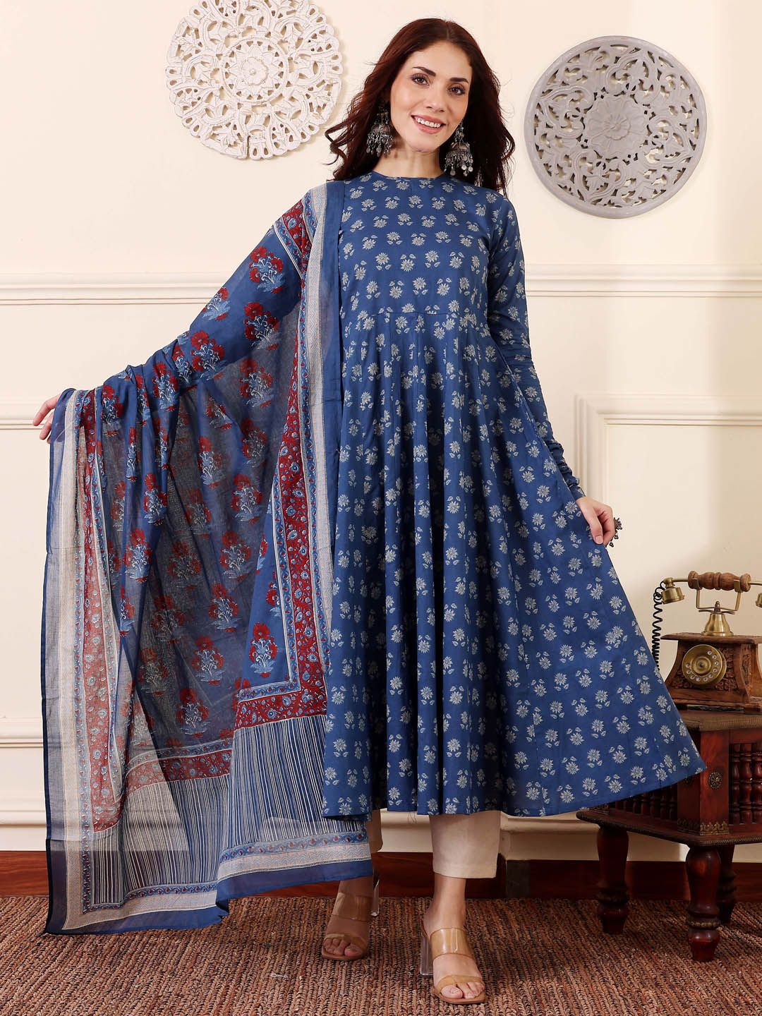 Women's Rayon Printed Kurti Pant Dupatta Set